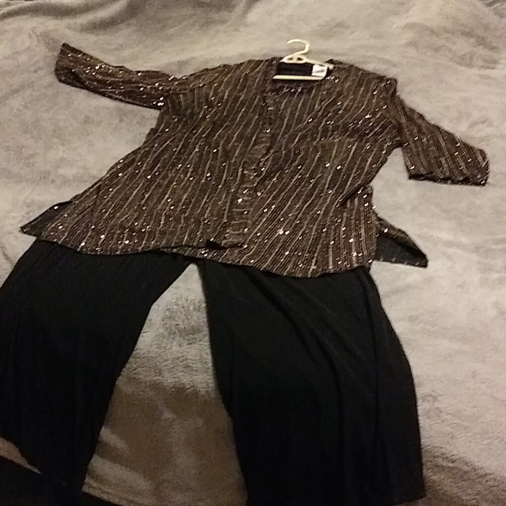 Onyx nite lite-summer wear outfit